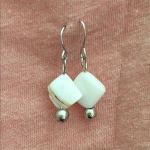 Diamond shaped white earrings